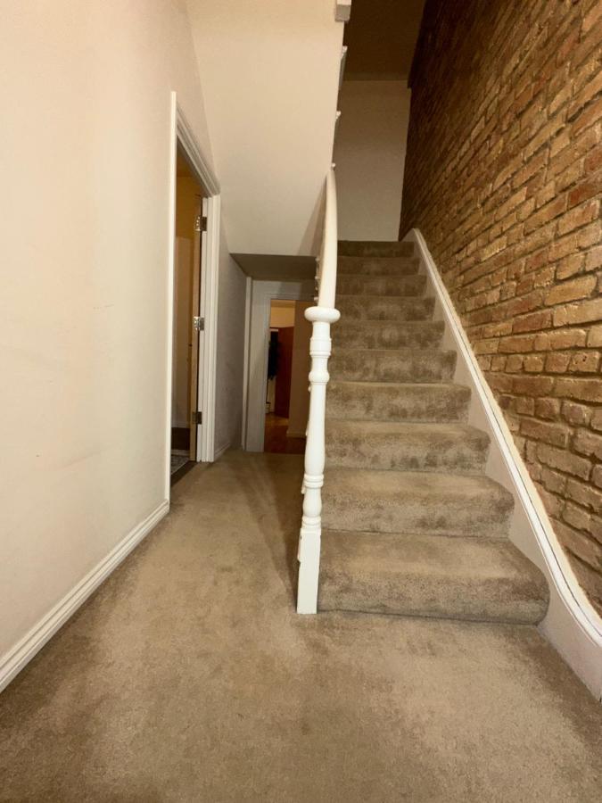 North London A Spacious 7 Bedroom House Accommodating Up To 18 People Complete With Own Gym And Table Tennis Ngoại thất bức ảnh