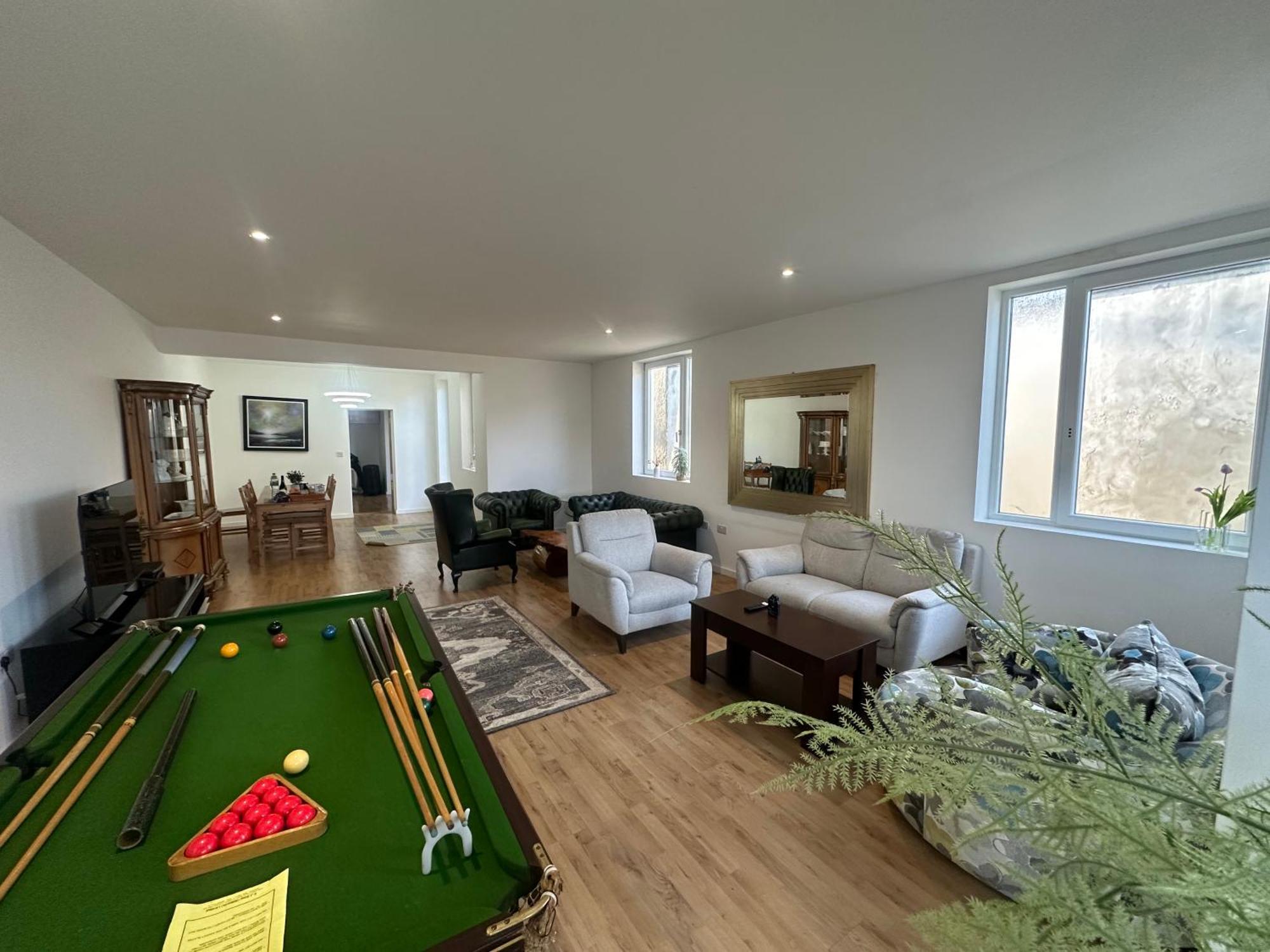 North London A Spacious 7 Bedroom House Accommodating Up To 18 People Complete With Own Gym And Table Tennis Ngoại thất bức ảnh